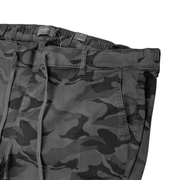 Torrid Cargo Camo Pants Womens 3 Regular Gray Feel The Fit Stretch Comfort - Picture 3 of 11